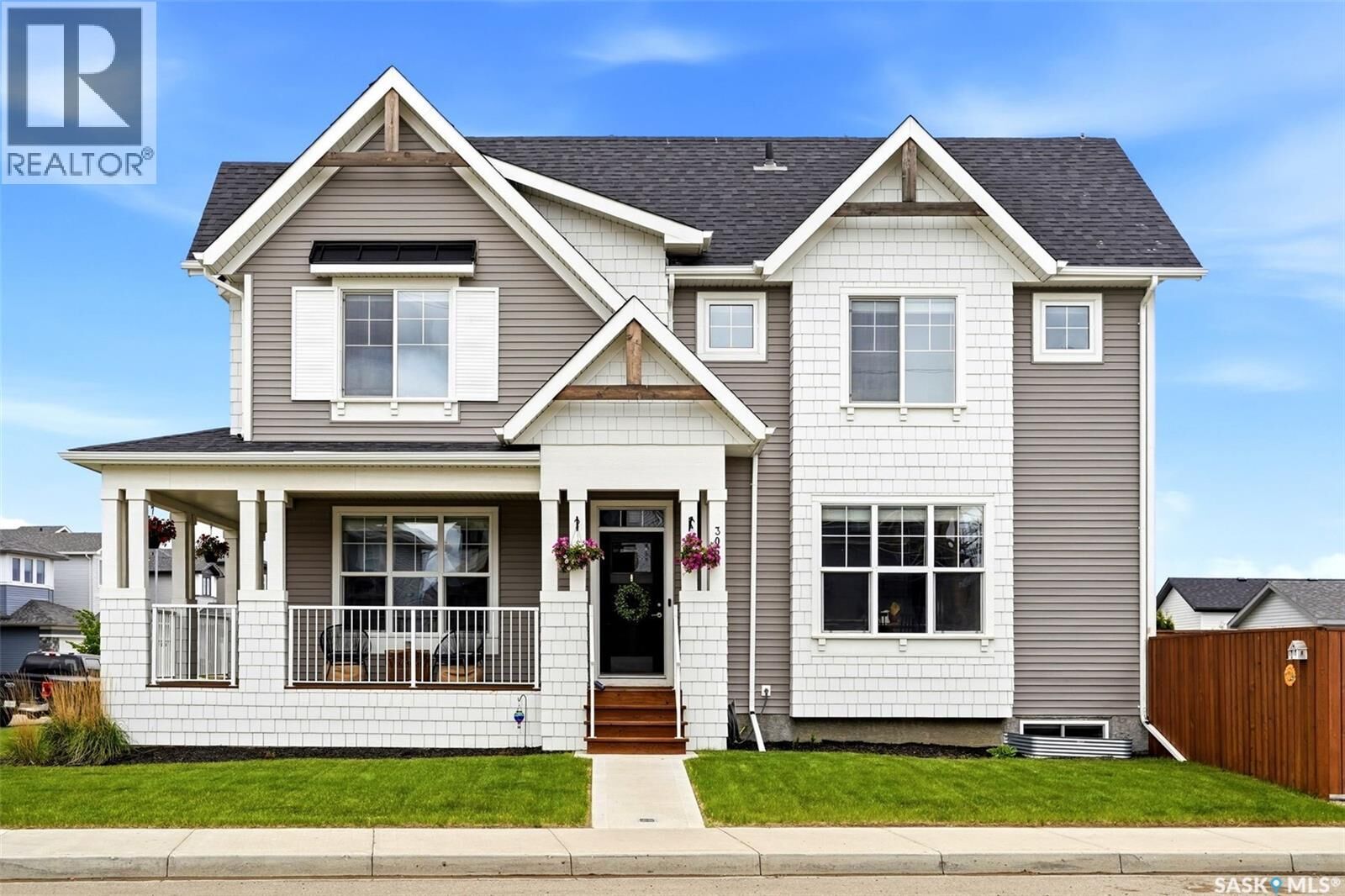 Property Photo:  3050 Bellegarde Crescent  SK S4V 3W3 
