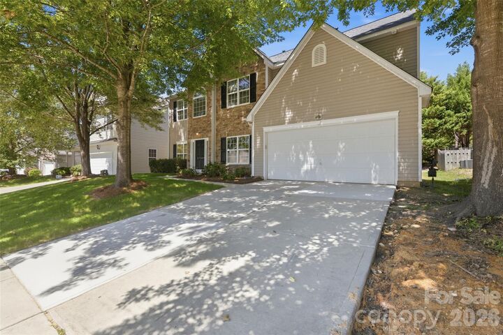 Property Photo:  2700 Piersland Drive  NC 28104 