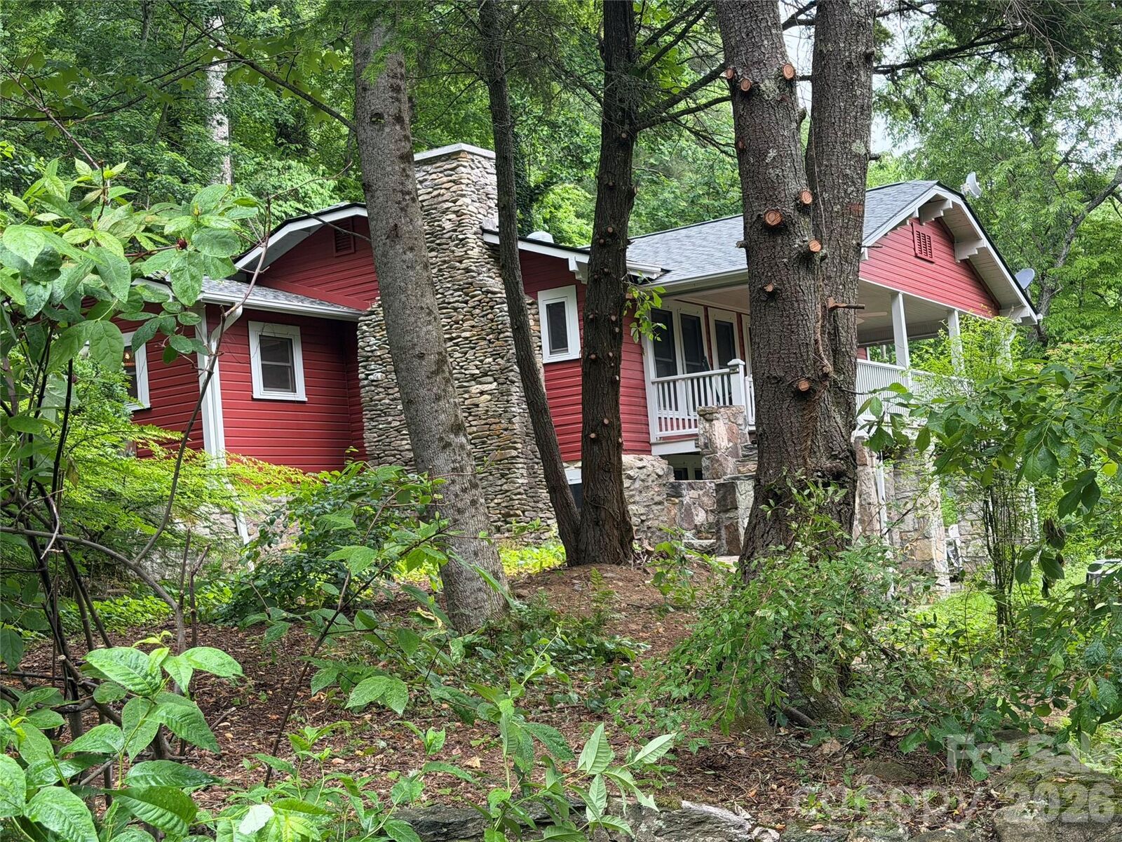 Property Photo:  206 Chestnut Hill Road  NC 28735 