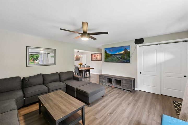 Property Photo:  3393 Bellehaven Court  OH 45248 