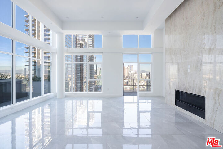Property Photo: 1201 S Hope St CA 90015