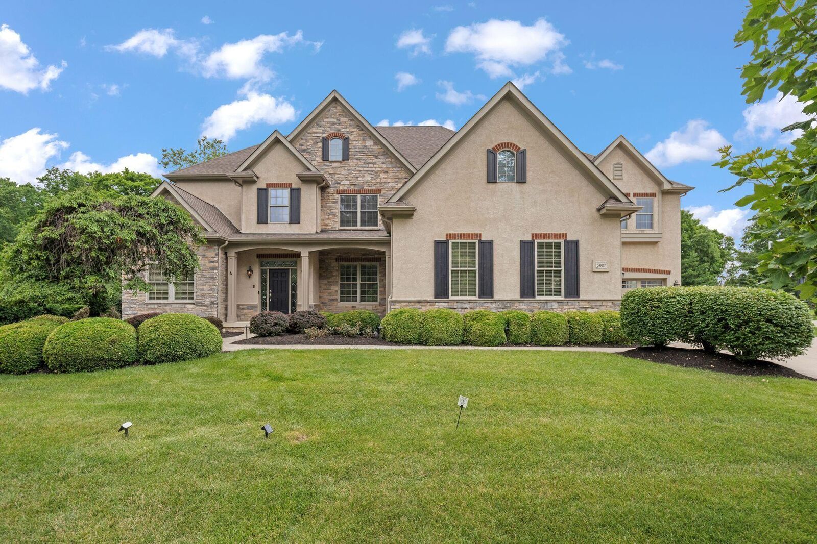 Property Photo:  5087 Cornice Court  OH 43021 