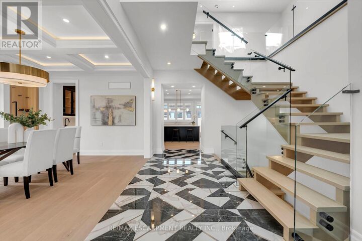 Property Photo:  383 Wadsworth Street  ON L6K 2A2 