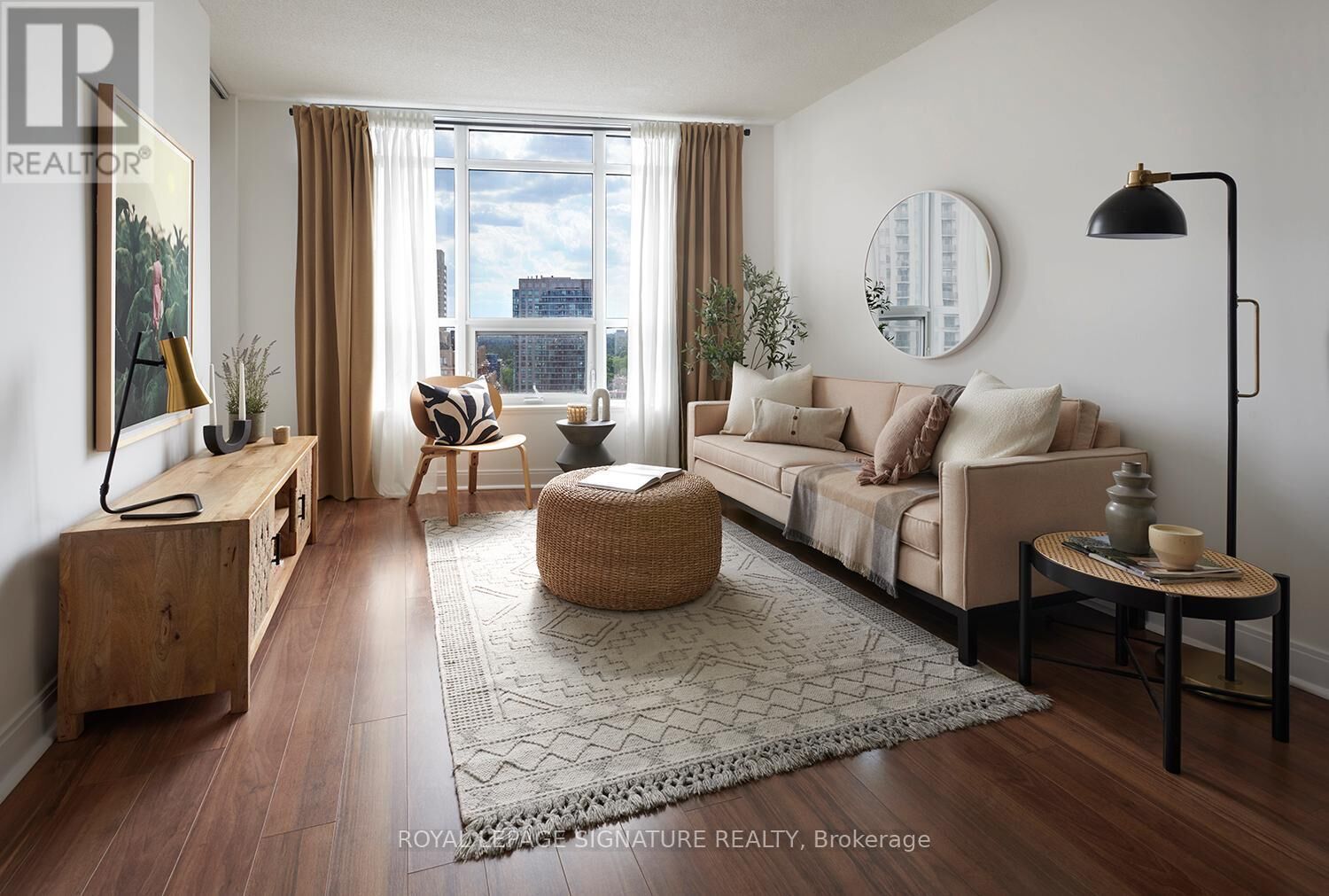 Property Photo:  105 Harrison Garden Boulevard 2116  ON M2N 0C3 