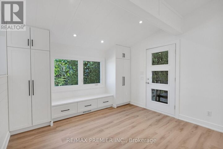 Property Photo:  891 Tiny Beaches Road South  ON L0L 1P0 