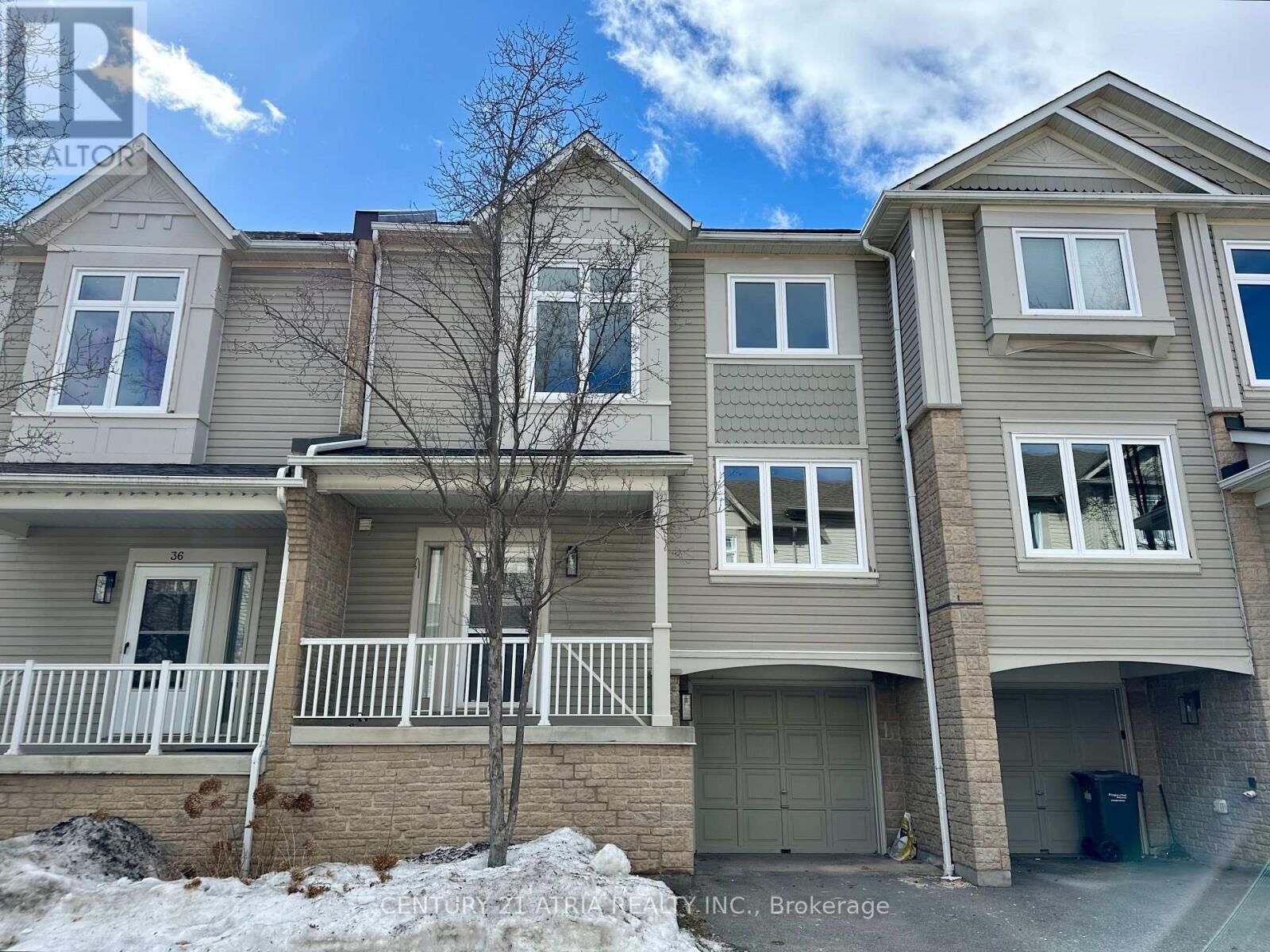 Property Photo: 7101 Branigan Gate 37 ON L5N 7S2