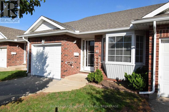 Property Photo:  162 First Street 11  ON L3B 4S2 