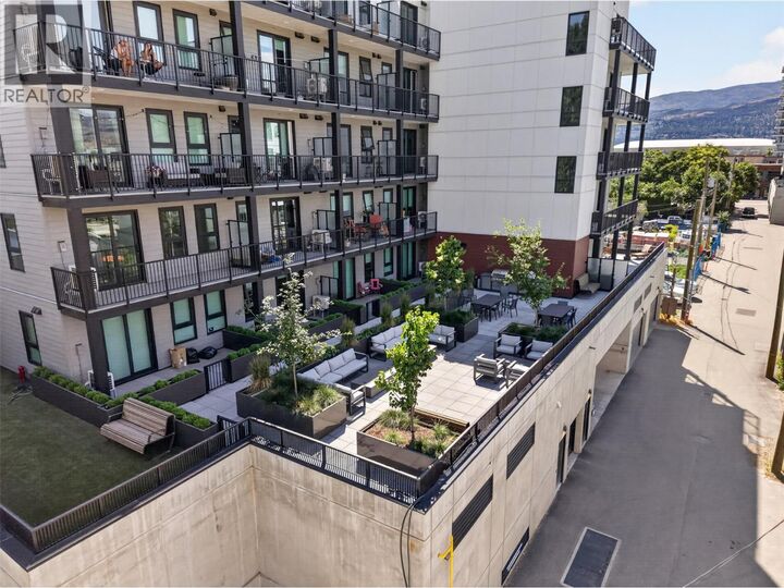 Property Photo: 620 Coronation Avenue 211 BC V1Y 0N8