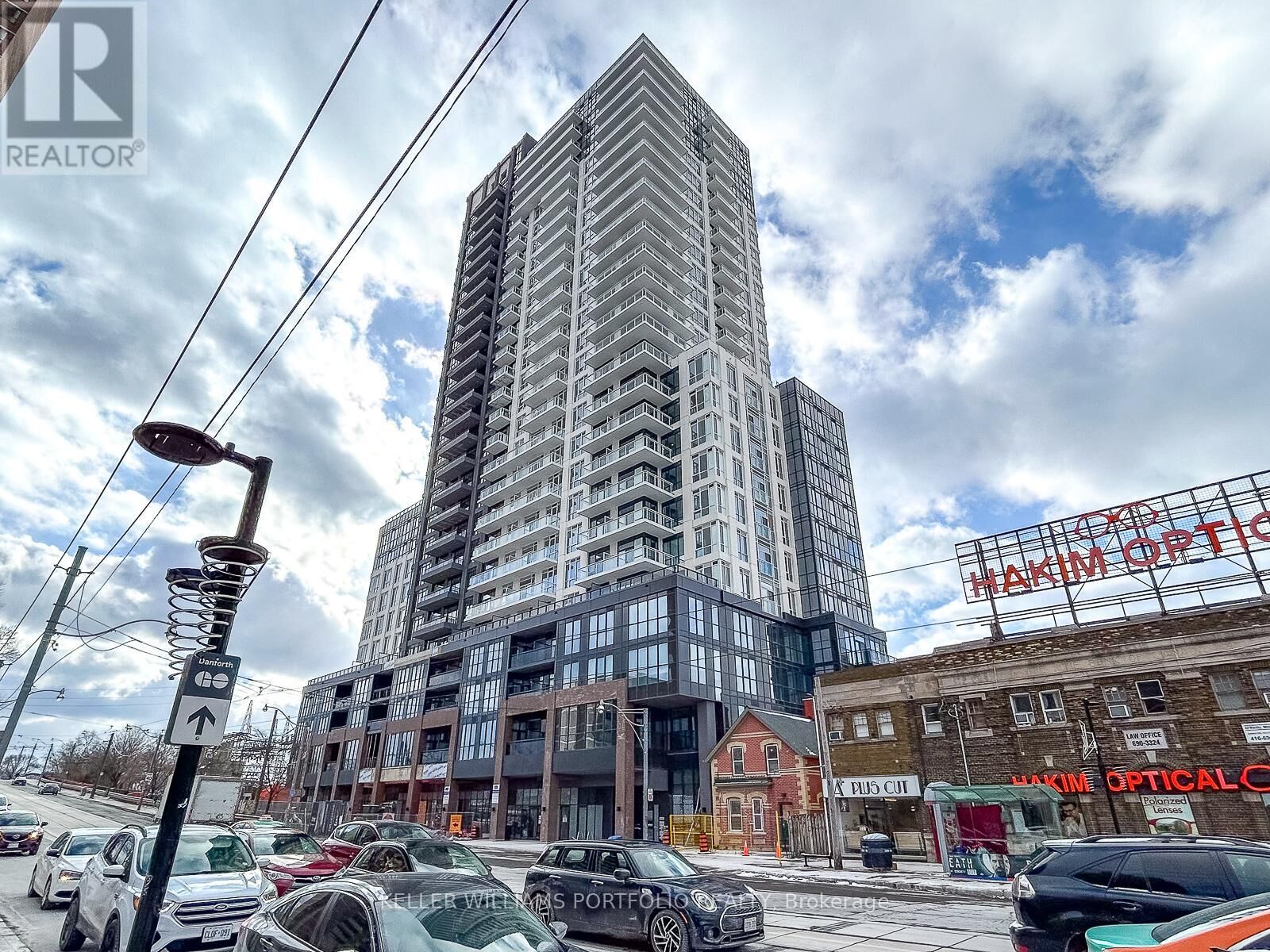 Property Photo:  286 Main Street 914  ON M4C 0B3 