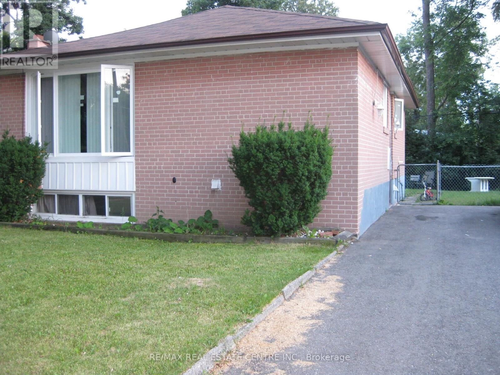 Property Photo:  63 McMurchy Avenue South Main  ON L6Y 1Y7 