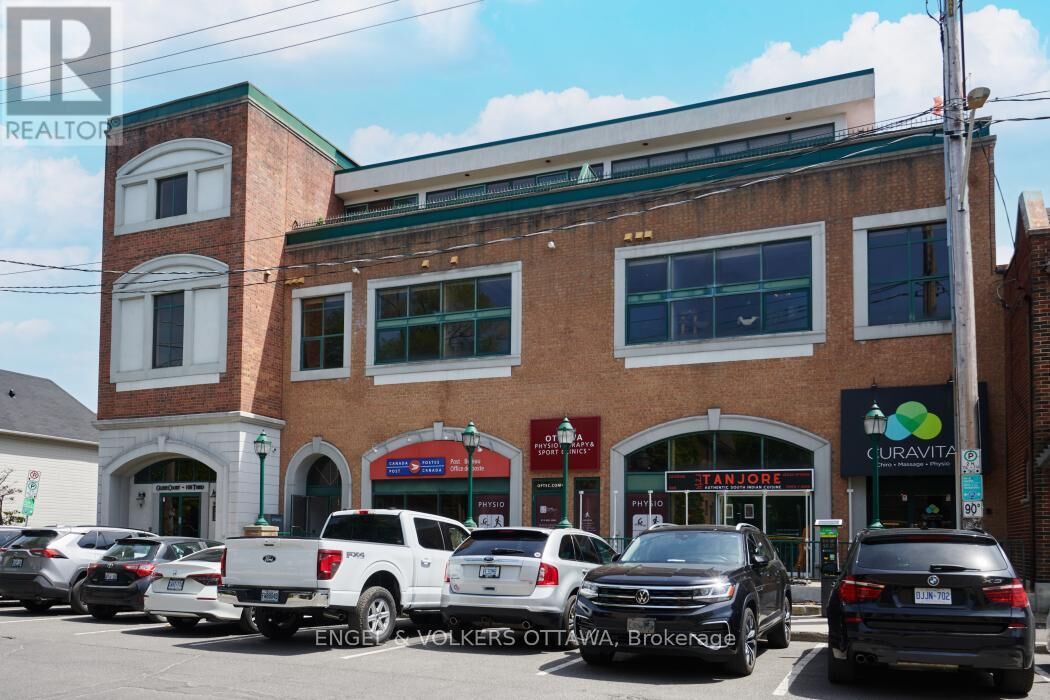 Property Photo:  108 Third Avenue 201  ON K1S 2J8 