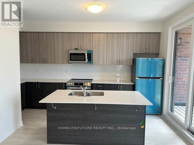 Property Photo:  1865 Pickering Parkway 102  ON L1V 0H2 