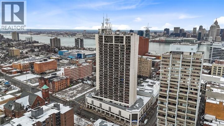 Property Photo:  150 Park 802  ON N9A 7A2 