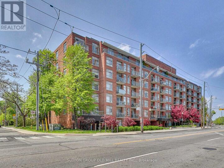 Property Photo:  2495 Dundas Street West 712  ON M6P 1X4 