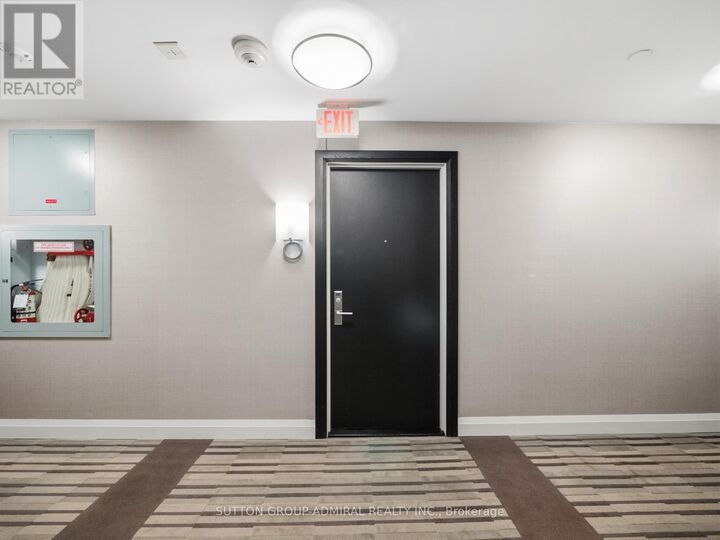 Property Photo:  35 Fontenay Court 606  ON M9A 0C4 
