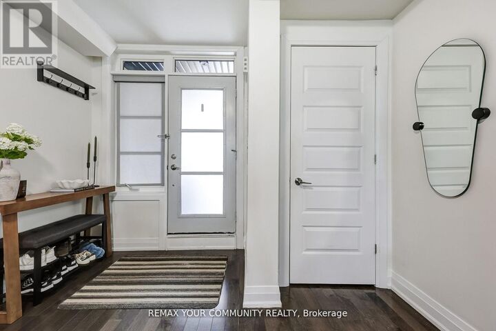 Property Photo:  8169 Kipling Avenue 29  ON L4L 0G4 