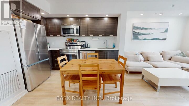 Property Photo:  2220 Lake Shore Boulevard West 406  ON M8V 0C1 