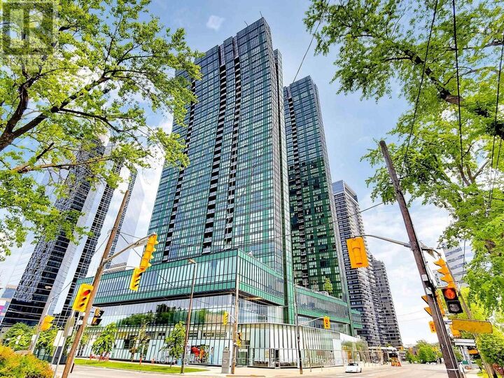 Property Photo:  9 Bogert Avenue 3301  ON M2N 0H3 