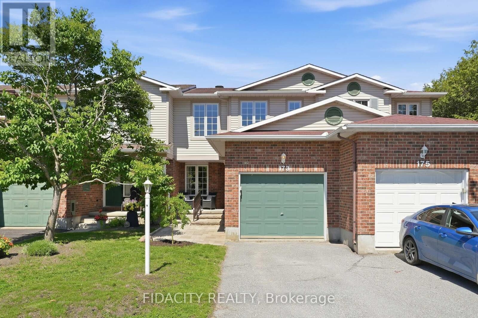 Property Photo:  173 Whalings Circle  ON K2S 1S4 