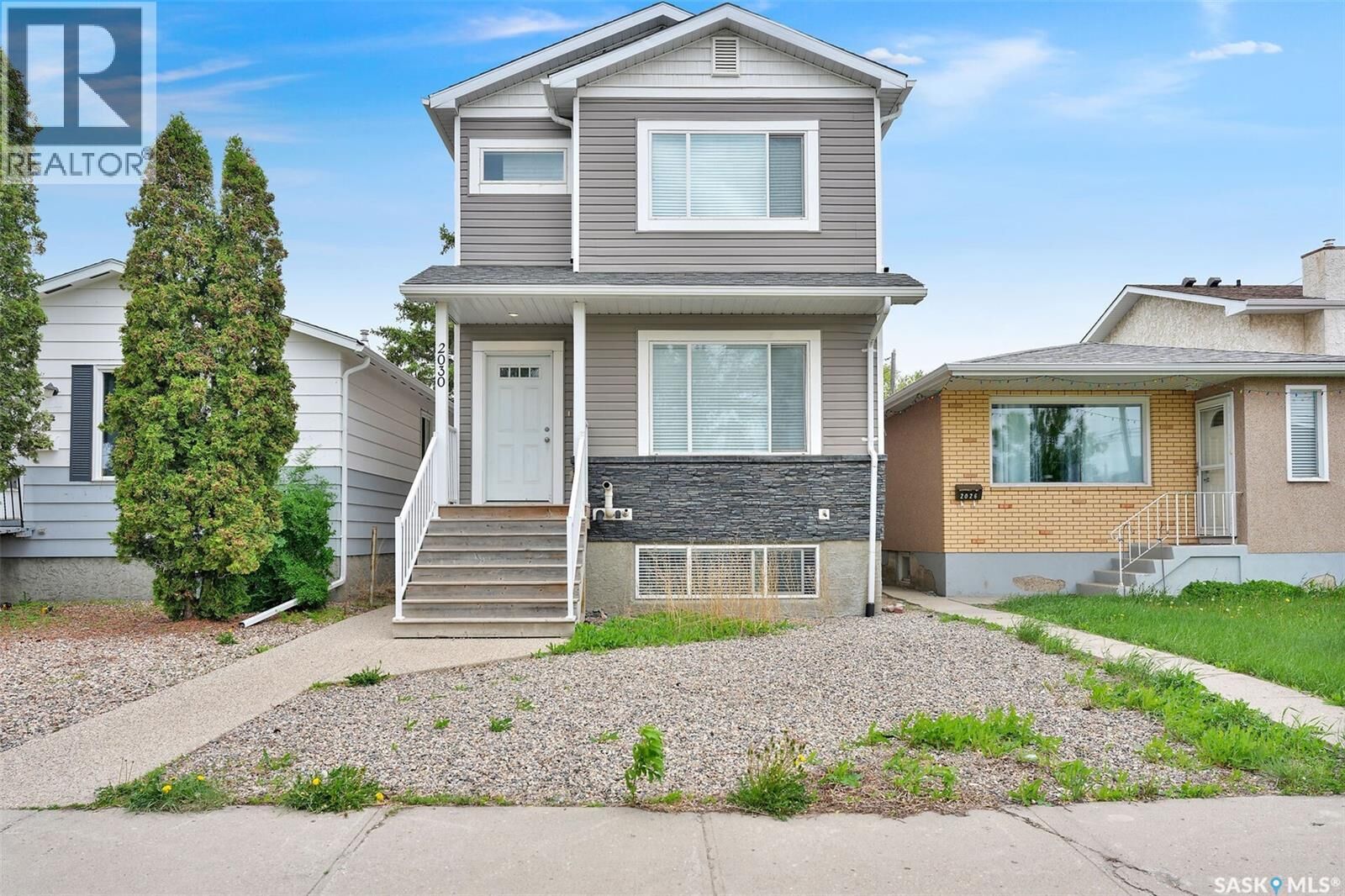 Property Photo:  2030 Francis Street  SK S4N 2P1 