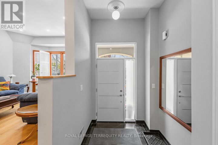 Property Photo:  21 Hadley Road  ON M4S 2N8 