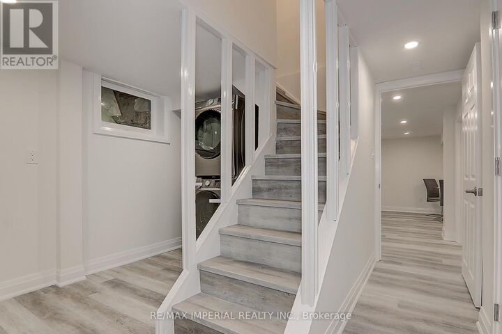 Property Photo:  98 Belfry Drive  ON L3Y 3G1 