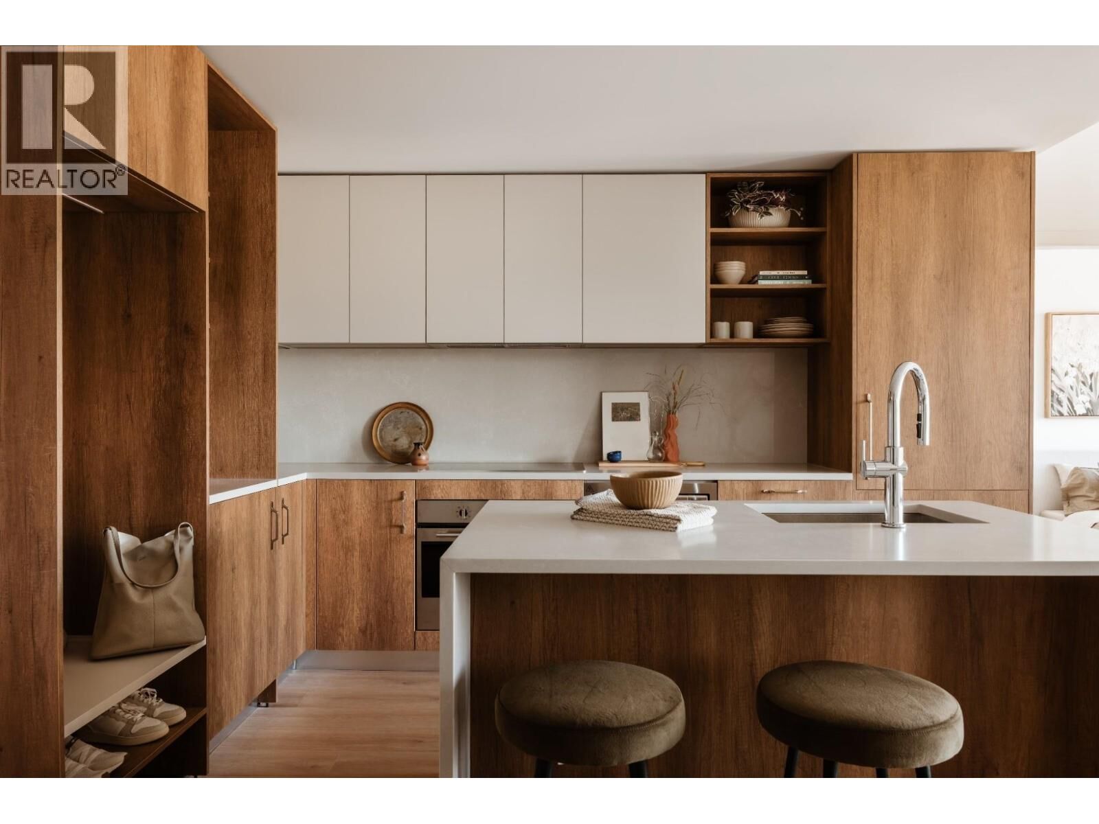 Property Photo:  133 West 49th Avenue 301  BC V5Z 2S3 