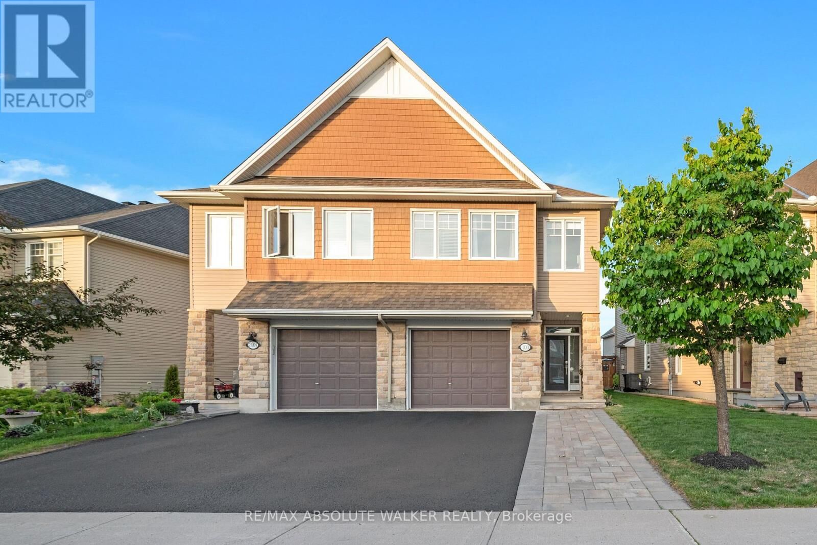 Property Photo: 400 Gerry Lalonde Drive ON K4A 0X2