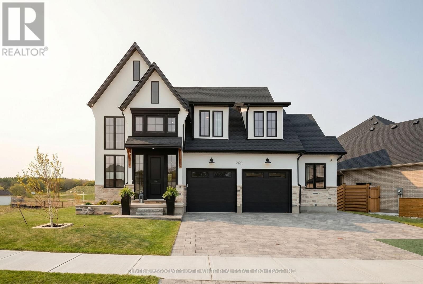 Photo de la propriété: 2190 Linkway Boulevard ON N6K 0K8