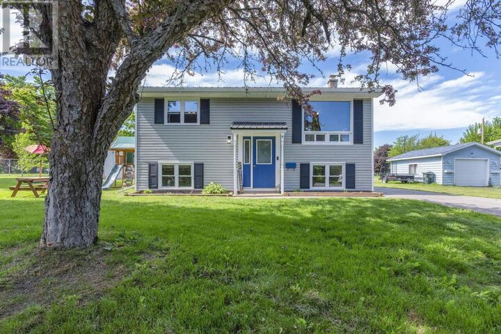 Property Photo:  4 Reagh Avenue Avenue  NS B0S 1P0 
