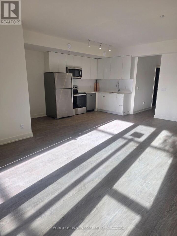 Property Photo:  102C Melbourne Avenue 16  ON L2P 3J8 