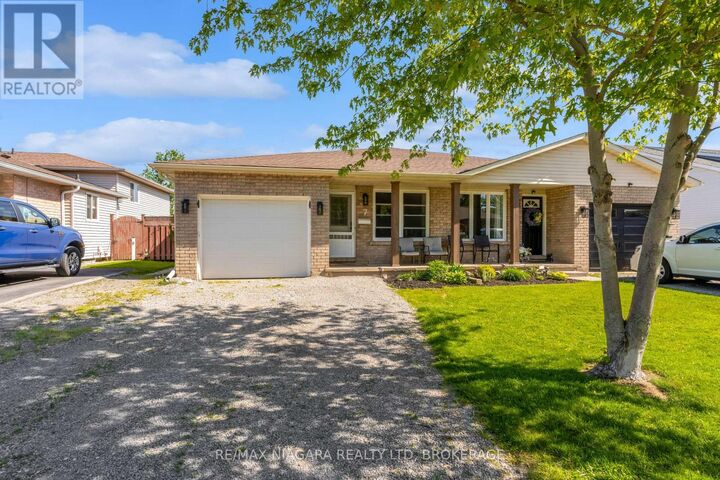 Property Photo:  7 Hillcrest Road  ON L3K 6B2 
