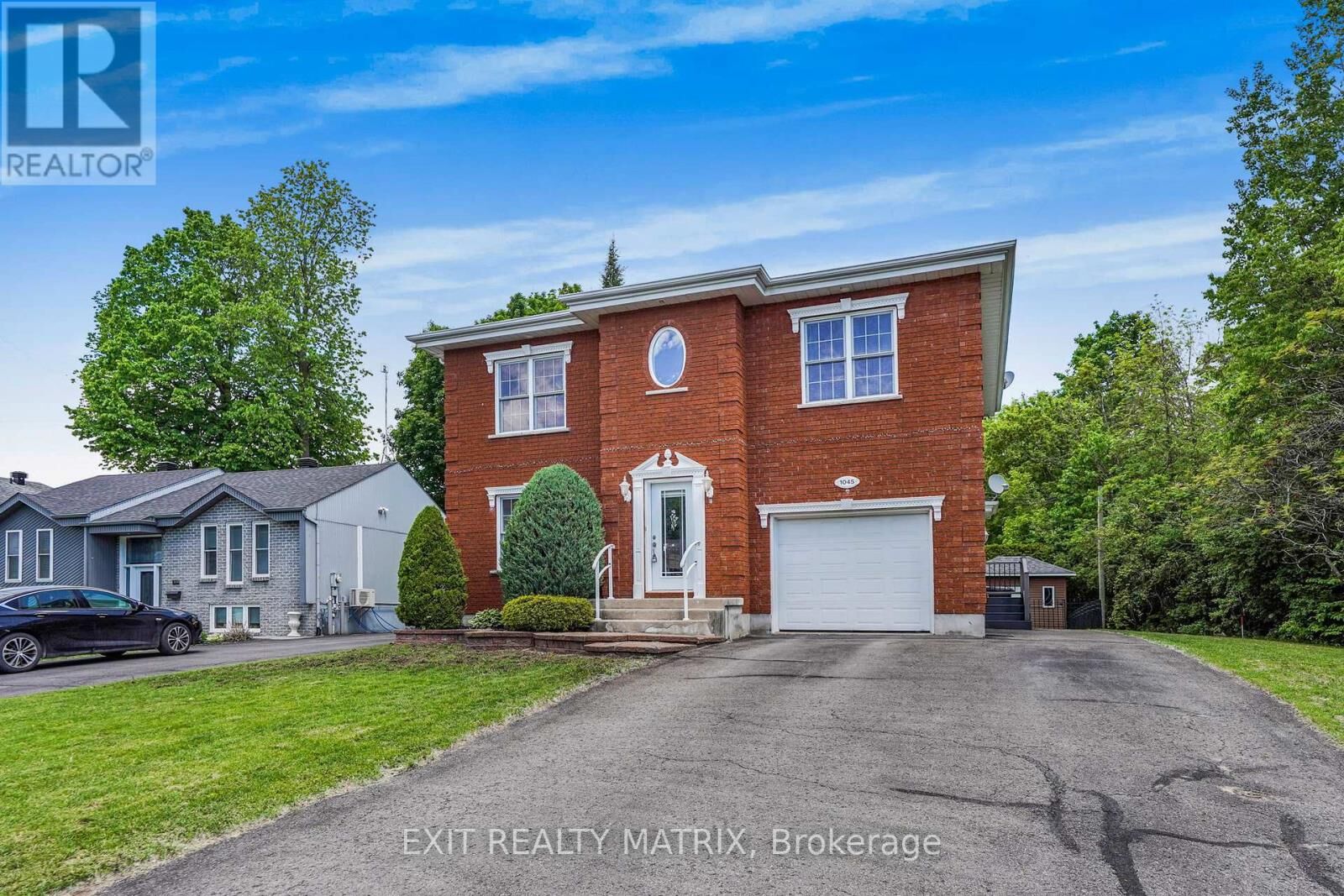Property Photo:  1045 Sidney Street  ON K6A 3N2 