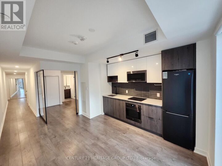 Property Photo:  5 Defries Street 619  ON M5A 0W7 