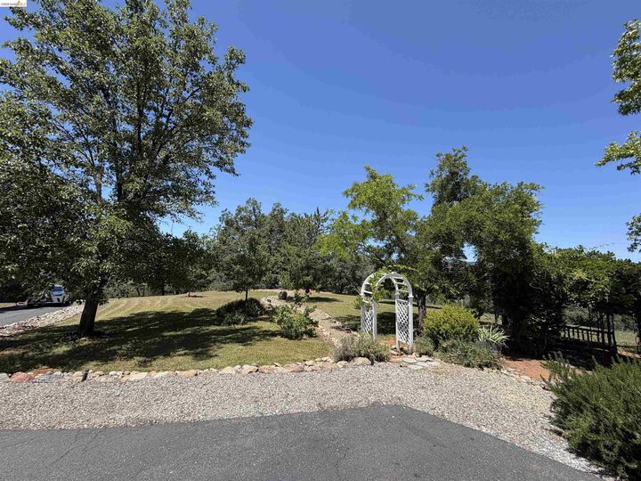 Property Photo:  15925 Parkridge Ave  CA 95370 
