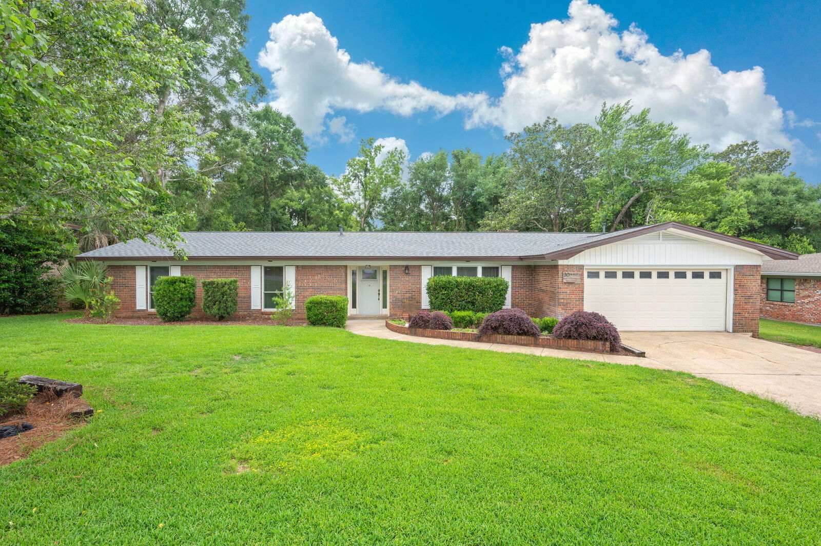 Property Photo:  30 Birch Avenue  FL 32579 