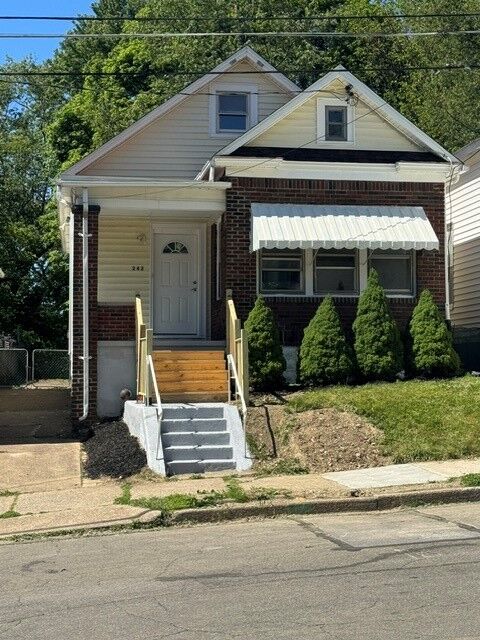 Property Photo:  242 E 32 Street  PA 16504 
