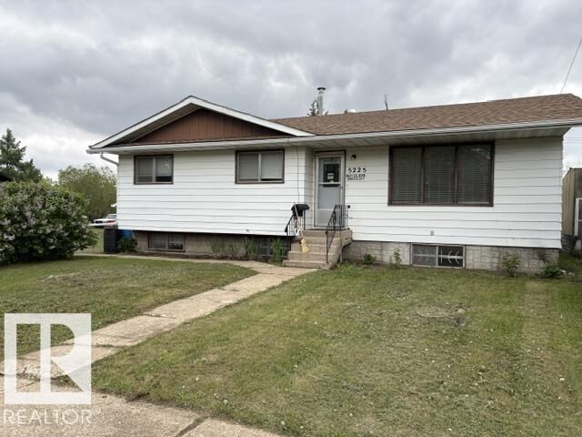 Property Photo:  5225 47 Street  AB T0B 4K0 