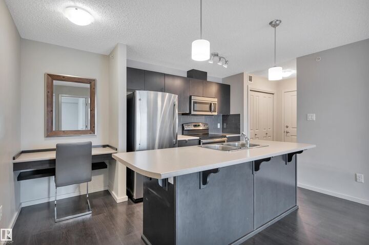 348 Windermere Road NW 447 — photo 1