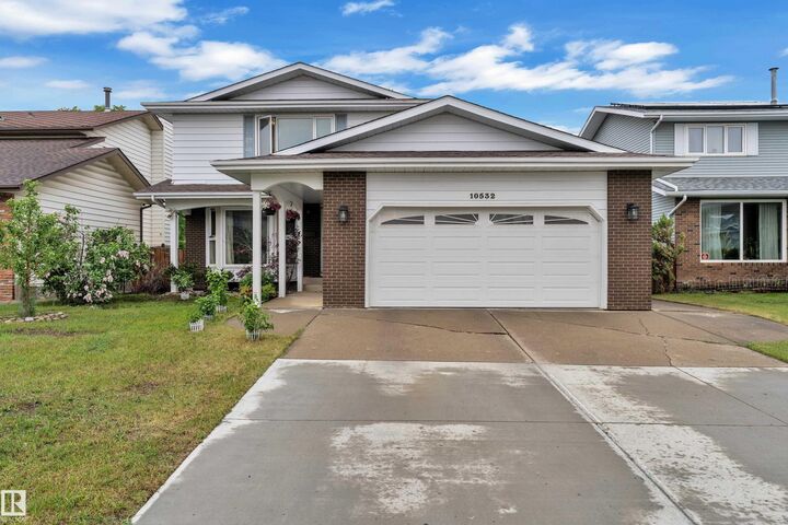 Property Photo:  10532 154 Avenue NW  AB T5X 5A9 