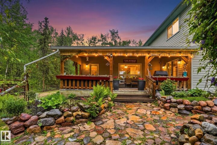 Property Photo: 57230 Range Road 25 322 AB T0E 1A0