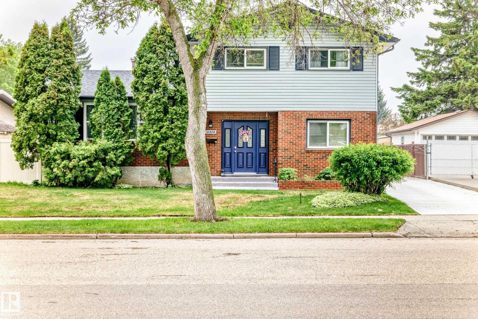 Photo de la propriété:  14808 62 Street NW  AB T5A 2B3 