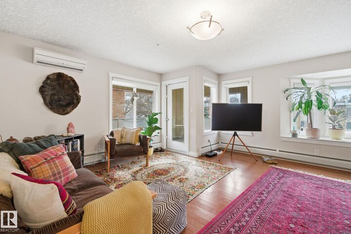 Photo de la propriété:  10235 116 Street NW 201  AB T5K 1W3 