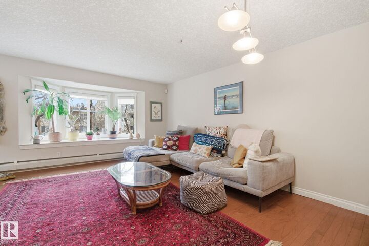 Property Photo: 10235 116 Street NW 201 AB T5K 1W3