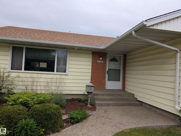 Property Photo:  9443 75 Street NW  AB T6C 2H6 