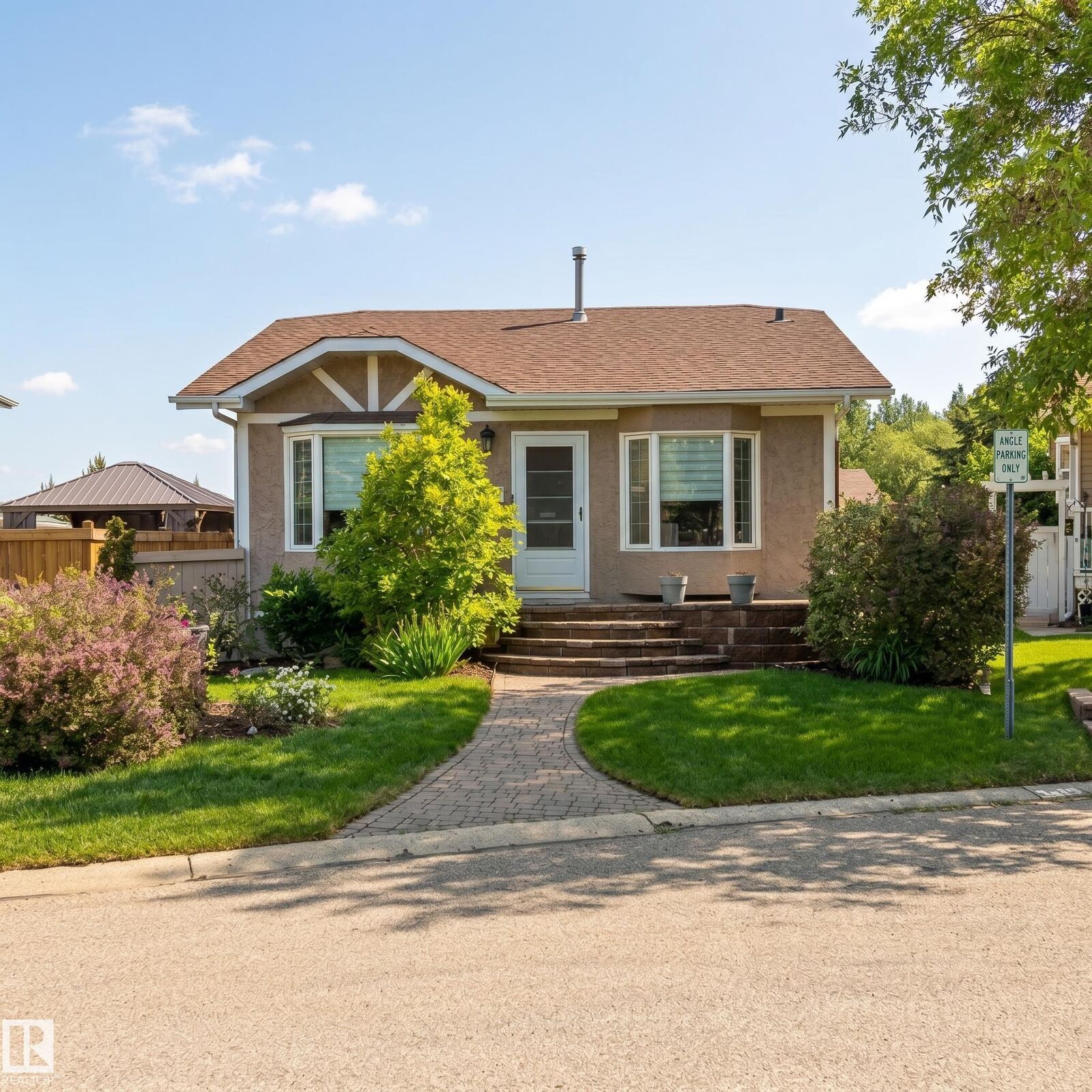 Property Photo:  43 Westlake Drive  AB T7X 1S7 