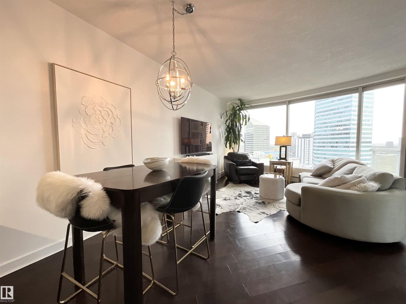 Property Photo:  10152 104 Street NW 1504  AB T5J 0B6 