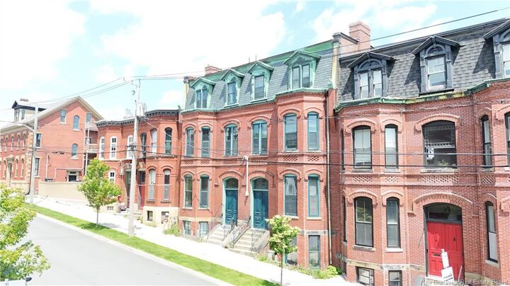 114-116 Wentworth Street — photo 1