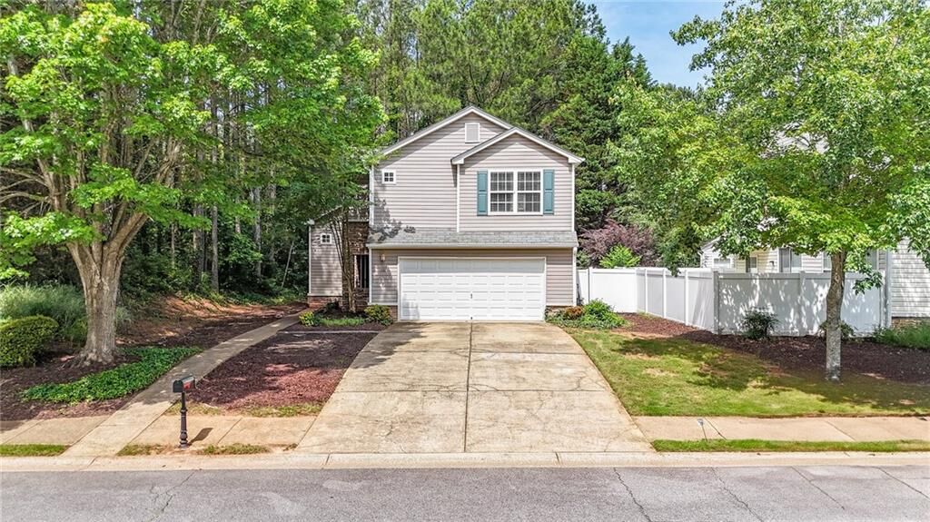 Property Photo:  511 W Oaks Drive  GA 30188 