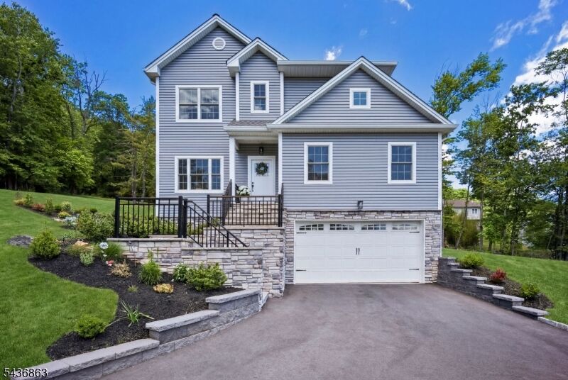 Property Photo: 518 Cardinal Ln NJ 08812